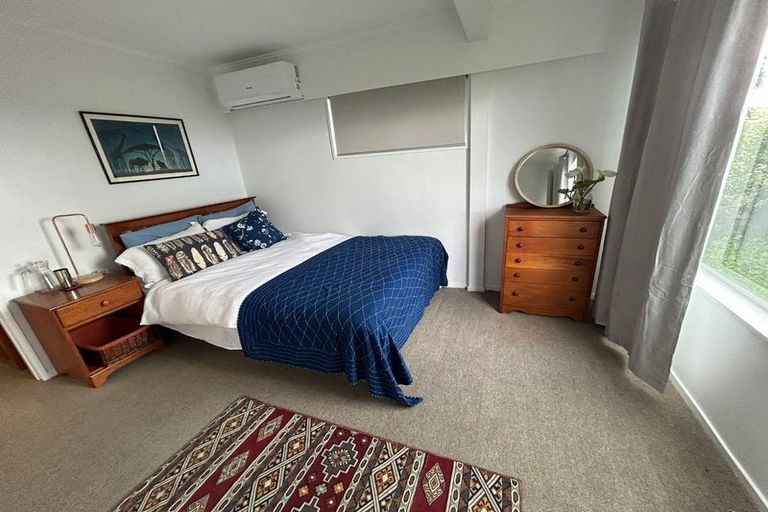 Photo of property in 10 Paparata Street, Karori, Wellington, 6012