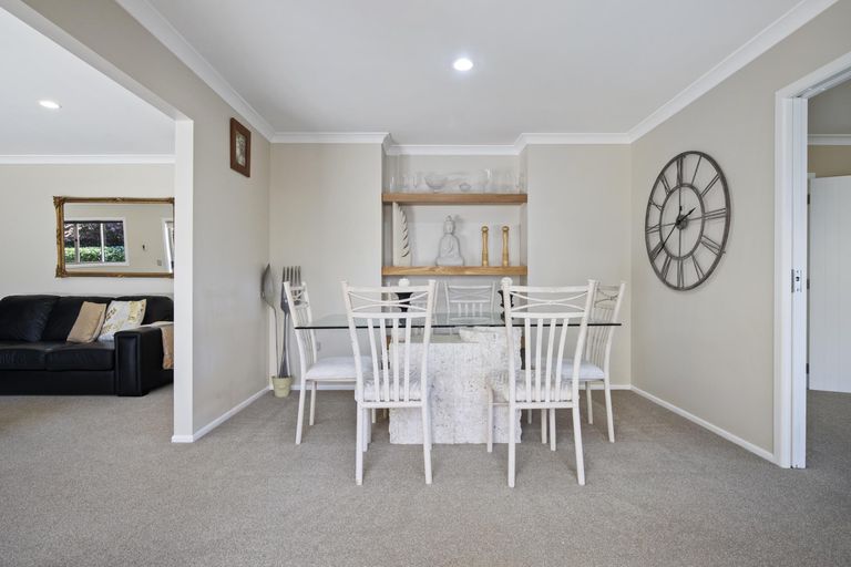 Photo of property in 17 Arthur Carwen Place, Pukekohe, 2120