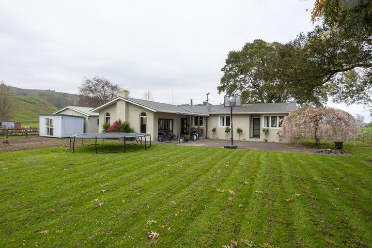Photo of property in 354 Kumuiti Road, Fordell, Whanganui, 4577