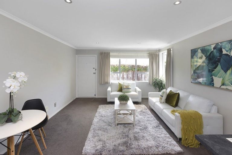 Photo of property in 3/98 Holly Road, St Albans, Christchurch, 8014