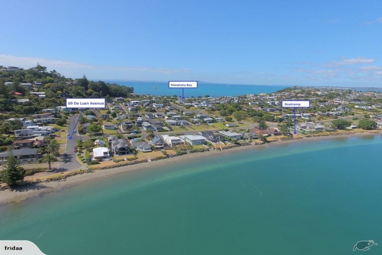 Photo of property in 69 De Luen Avenue, Tindalls Beach, Whangaparaoa, 0930