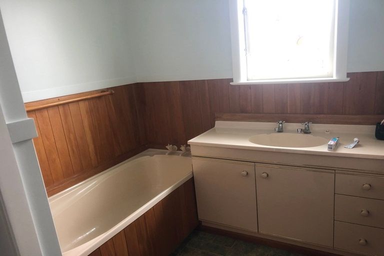 Photo of property in 20 Arthur Street, Holmes Hill, Oamaru, 9401