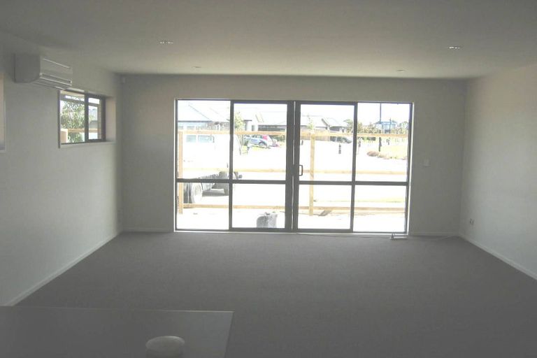 Photo of property in 2 Champagne Avenue, Yaldhurst, Christchurch, 8042