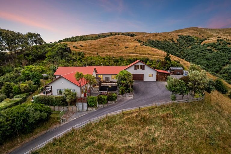 Photo of property in 407 Grays Road, Pauatahanui, Porirua, 5381