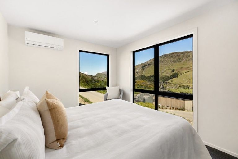 Photo of property in 6 Powder Terrace, Arthurs Point, Queenstown, 9371