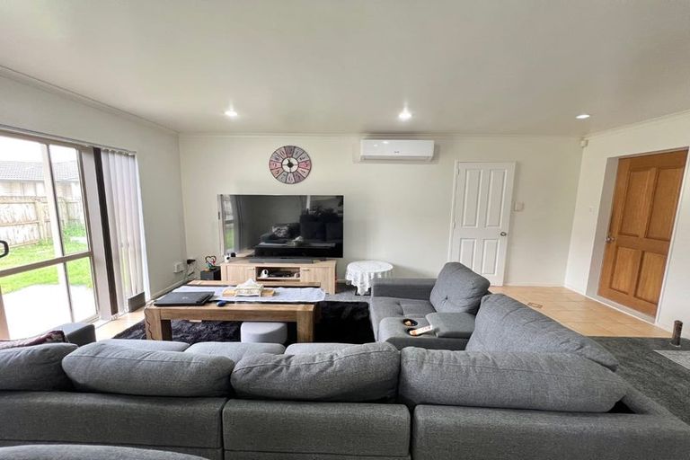 Photo of property in 29 Scotts Field Drive, Takanini, 2112