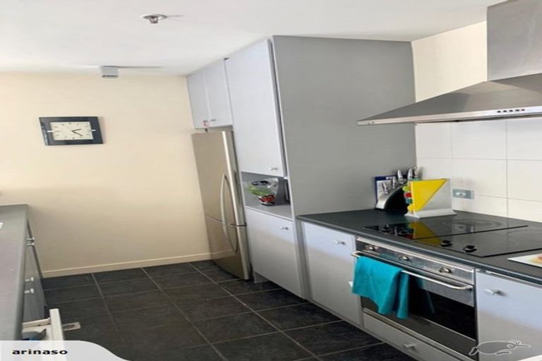 Photo of property in Montreaux Apartments, 1g/164 The Terrace, Wellington Central, Wellington, 6011