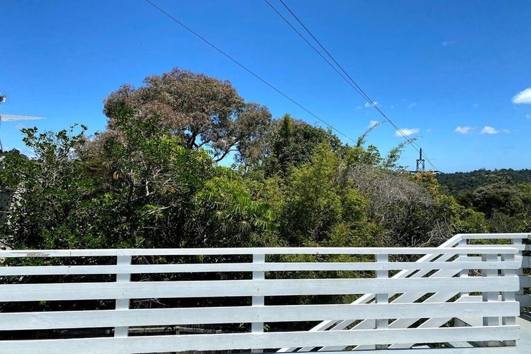 Photo of property in 12 Bryers Place, Bayview, Auckland, 0629