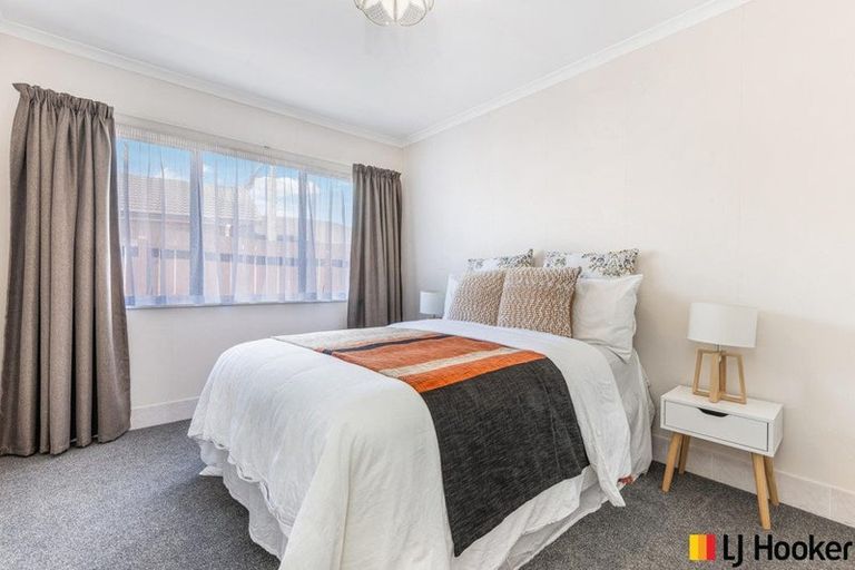 Photo of property in 11 Trossach Place, Wattle Downs, Auckland, 2103