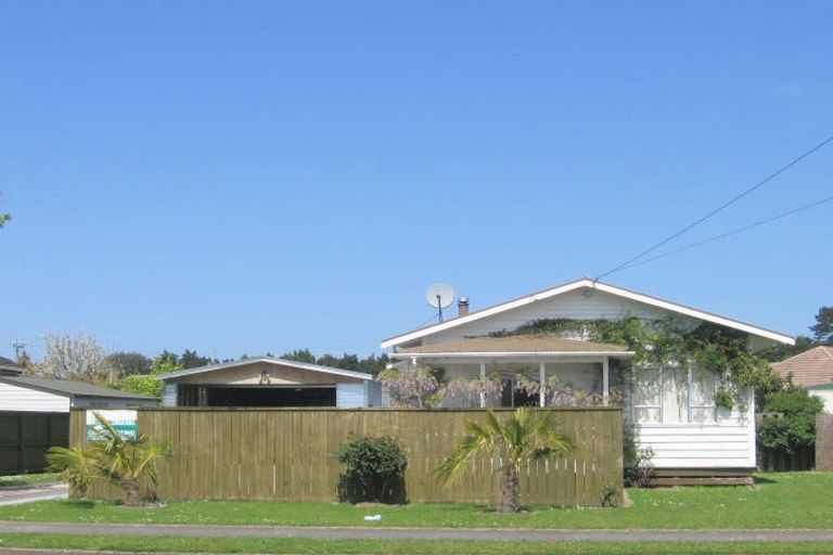 Photo of property in 17 Cureton Street, Morrinsville, 3300