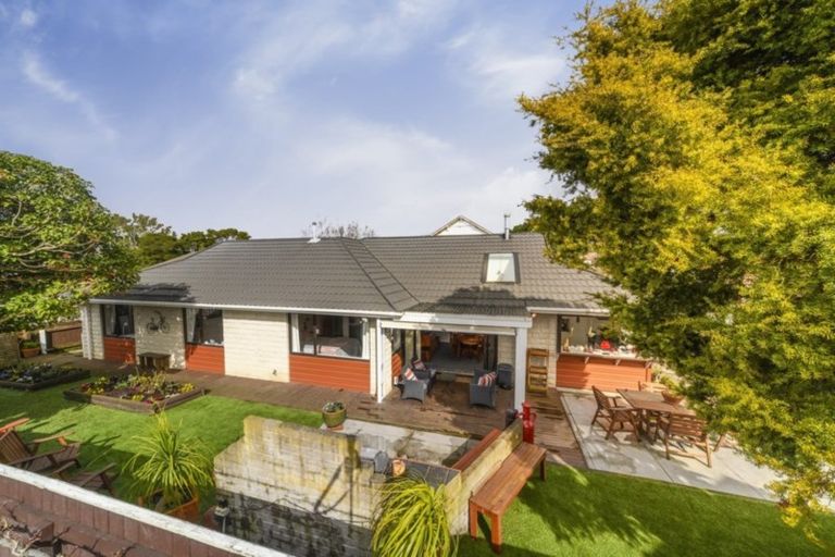 Photo of property in 12a Fraser Court, Roslyn, Palmerston North, 4414