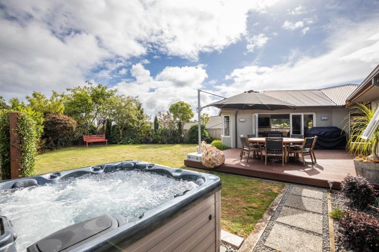 Photo of property in 71 Karamea Street, Whalers Gate, New Plymouth, 4310
