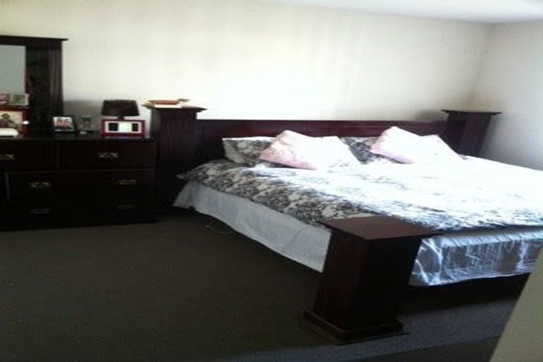 Photo of property in 4 Popokatea Drive, Takanini, 2112