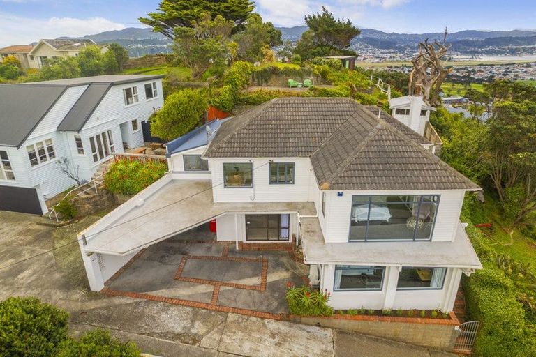 Photo of property in 77 Sidlaw Street, Strathmore Park, Wellington, 6022