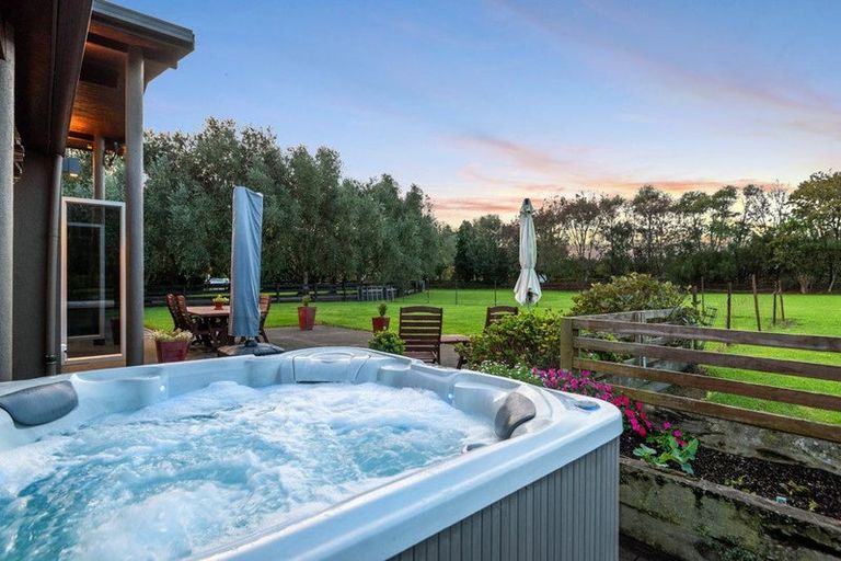 Photo of property in 514 Waitoki Road, Wainui, Silverdale, 0994