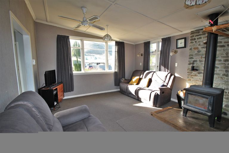 Photo of property in 99 Hazlett Street, Clyde, 9330