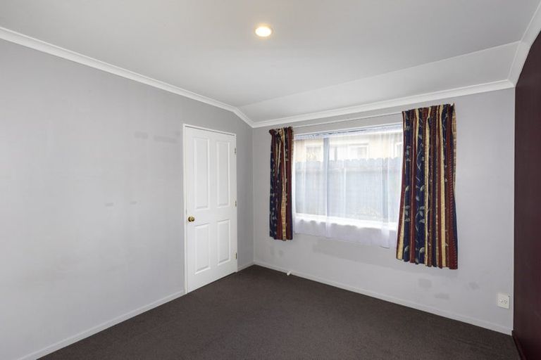 Photo of property in 13 Jeffery Reeve Crescent, Ranui, Auckland, 0612