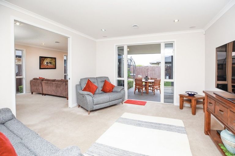 Photo of property in 17 Aquila Crescent, Rototuna North, Hamilton, 3210