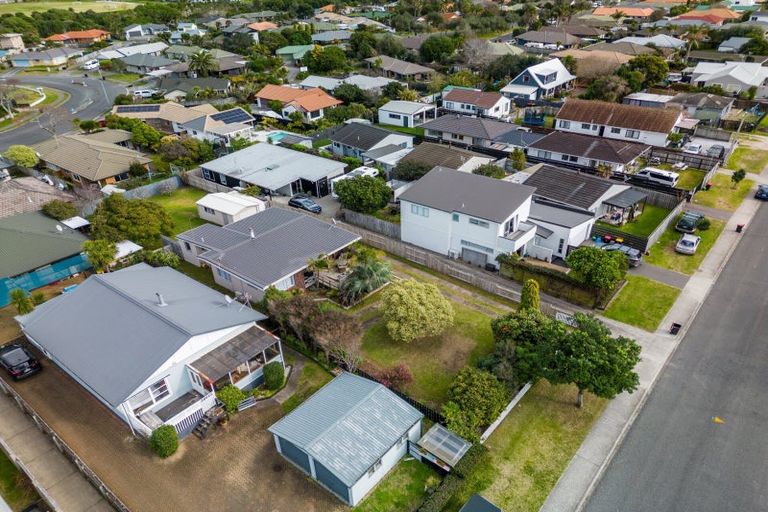 Photo of property in 218 Dickson Road, Papamoa Beach, Papamoa, 3118