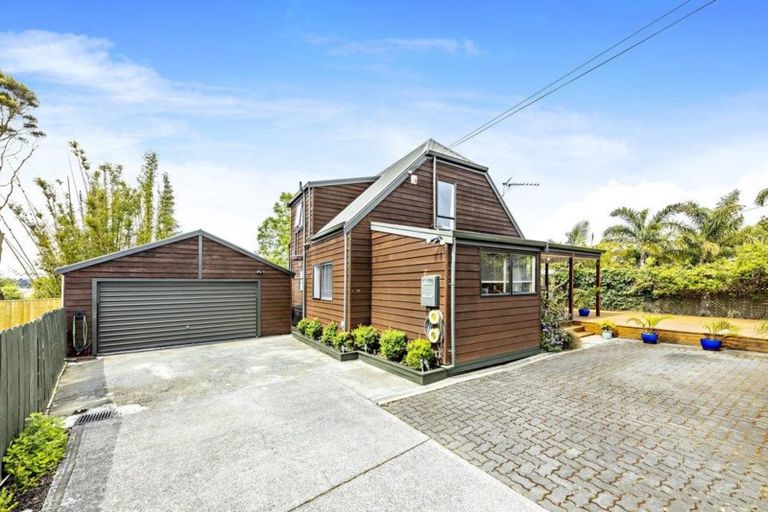 Photo of property in 2/80 Glengarry Road, Glen Eden, Auckland, 0602