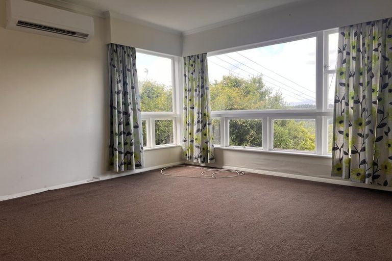 Photo of property in 26 Titiro Moana Road, Korokoro, Lower Hutt, 5012