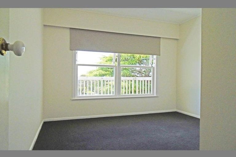 Photo of property in 65 Roseberry Avenue, Birkenhead, Auckland, 0626