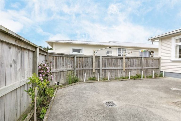 Photo of property in 69 Rotherham Terrace, Miramar, Wellington, 6022