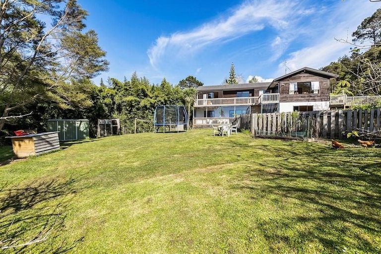 Photo of property in 2a Parklands Avenue, Swanson, Auckland, 0612