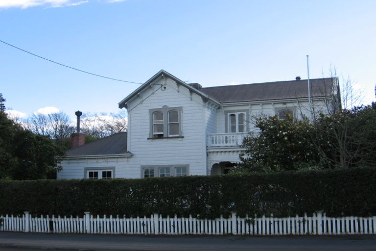 Photo of property in 17 Johnston Street, Featherston, 5710