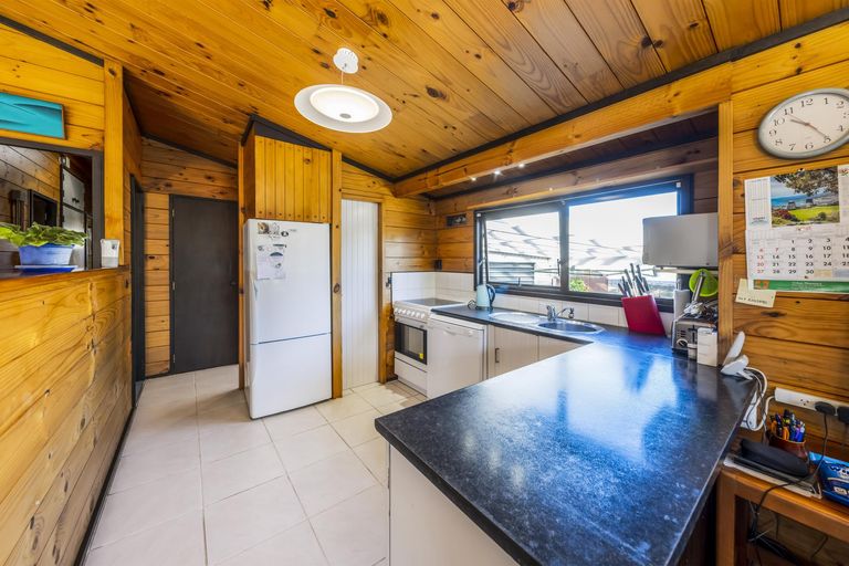Photo of property in 97a Old Wairoa Road, Papakura, 2110