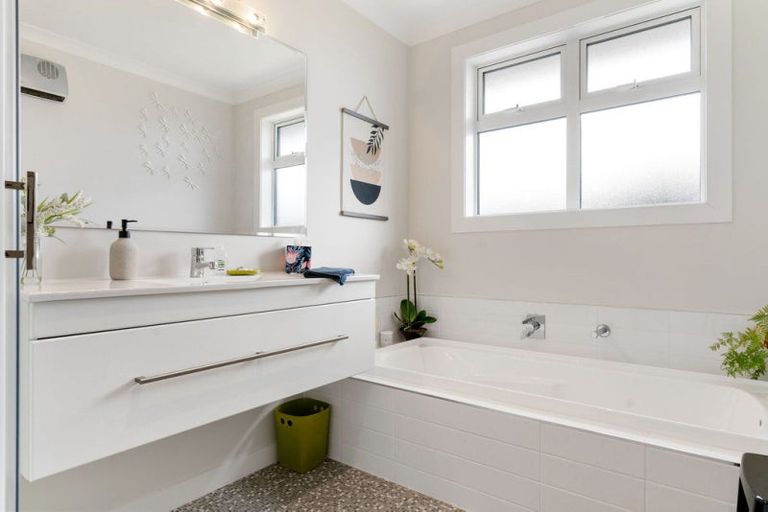 Photo of property in 59 Armstrong Avenue, Carterton, 5713