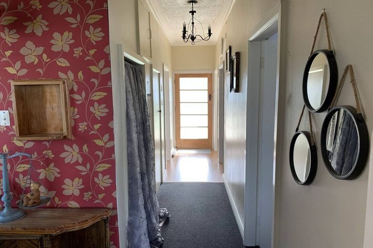 Photo of property in 319 Carrington Street, Vogeltown, New Plymouth, 4310