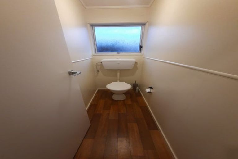 Photo of property in 1/163 View Road, Sunnyvale, Auckland, 0612