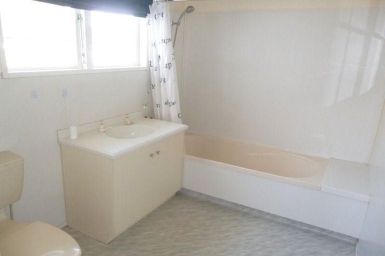 Photo of property in 3/17 Bowling Road, Greenmeadows, Napier, 4112