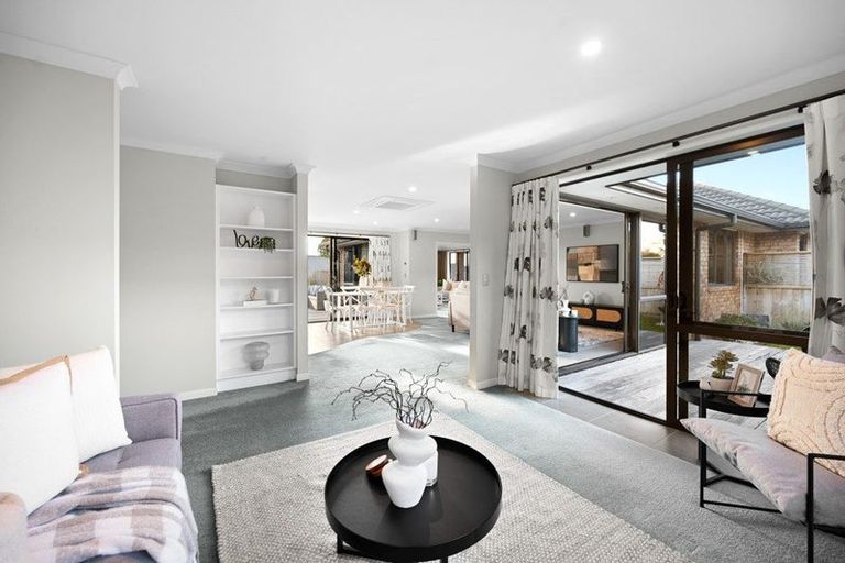 Photo of property in 6 Compton Grove, Huntington, Hamilton, 3210