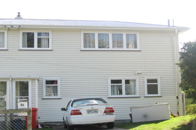 Photo of property in 3a-3b Devon Place, Cannons Creek, Porirua, 5024