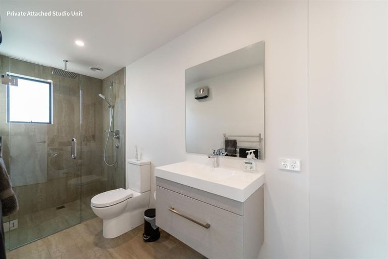 Photo of property in 18 Centre Crescent, Wanaka, 9305