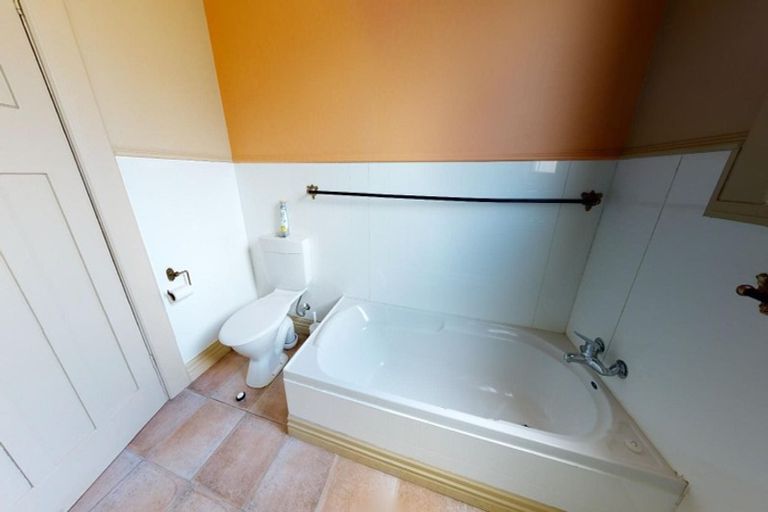 Photo of property in 36 Tawa Street, Gonville, Whanganui, 4501