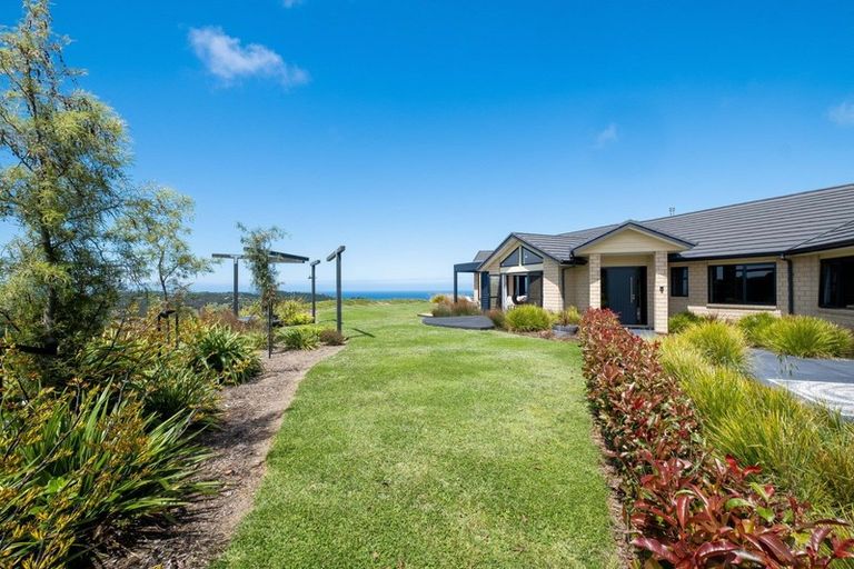 Photo of property in 229 Eskridge Drive, Eskdale, Napier, 4182