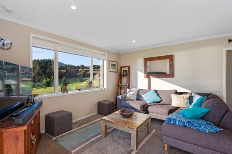 Photo of property in 2 Mount Herbert Peak Road, Diamond Harbour, 8972