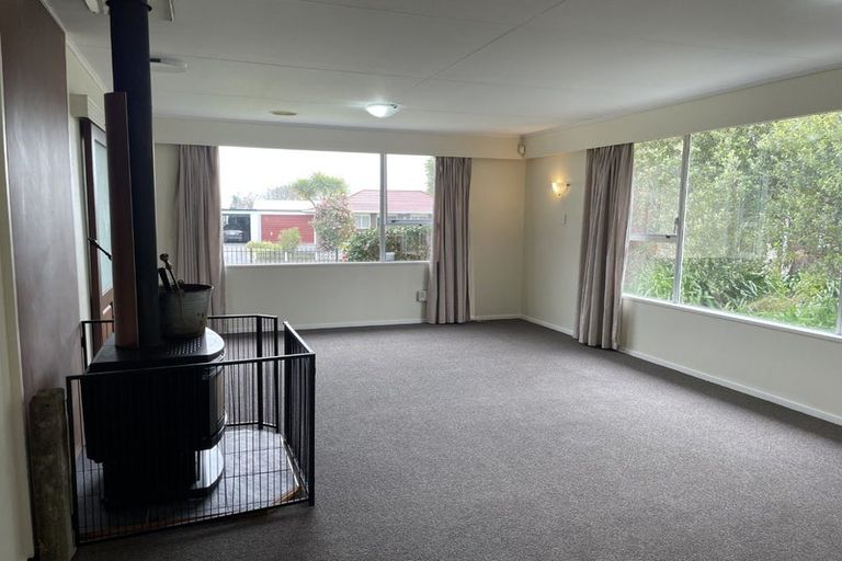 Photo of property in 38 Somerset Crescent, Highbury, Palmerston North, 4412