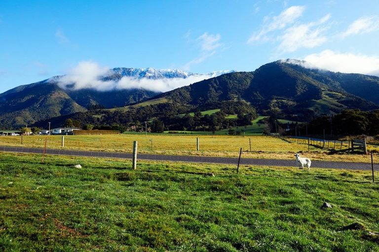 Photo of property in 235 Bay Paddock Road, Hapuku, Kaikoura, 7371