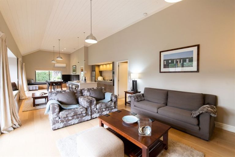 Photo of property in 52 New York Street, Martinborough, 5711