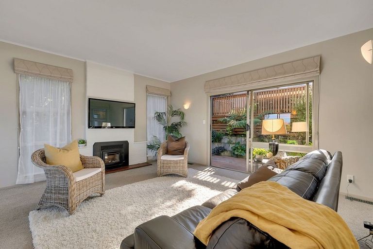 Photo of property in 40 Truro Road, Camborne, Porirua, 5026