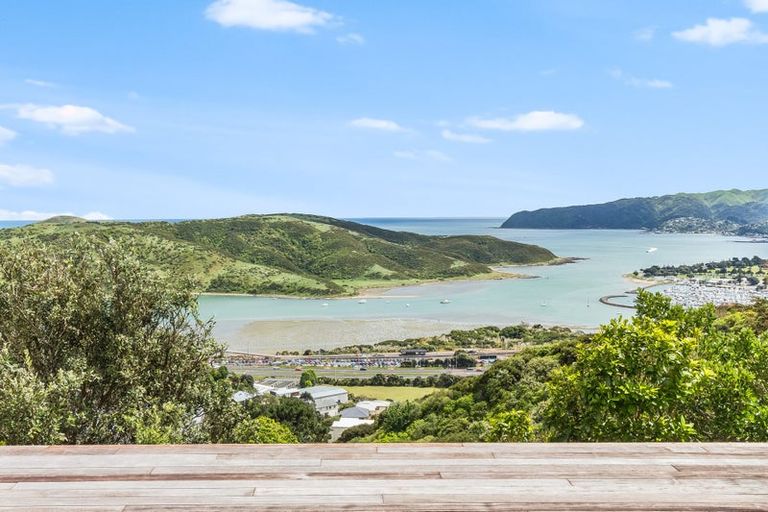 Photo of property in 11 Lauderdale Road, Papakowhai, Porirua, 5024