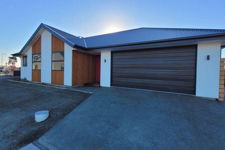 Photo of property in 13 Hollard Crescent, Lincoln, 7608