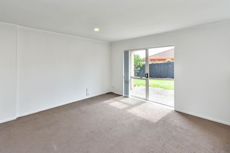 Photo of property in 32 Sheriff Place, Randwick Park, Auckland, 2105