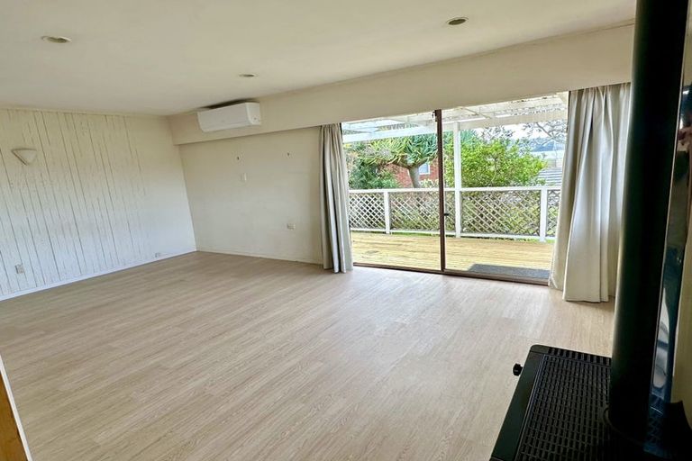 Photo of property in 28 Andes Avenue, Mangere Bridge, Auckland, 2022