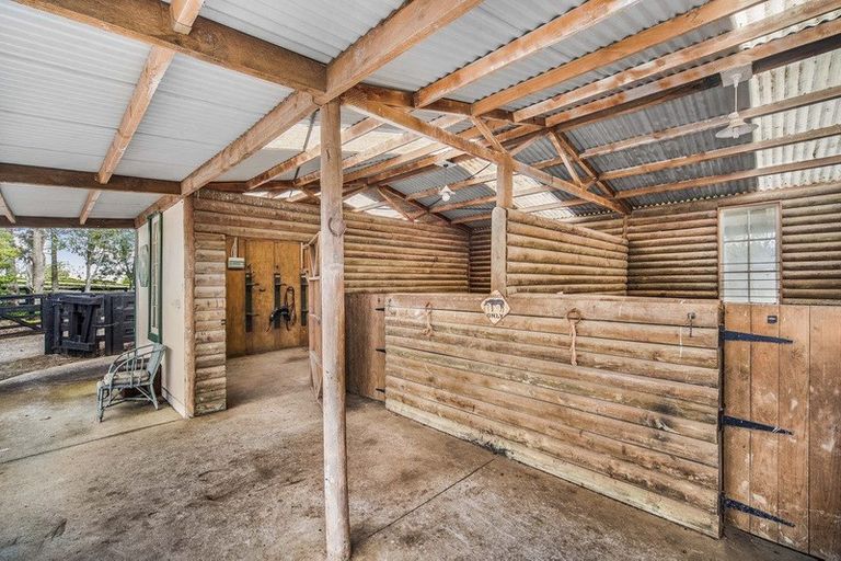 Photo of property in 238 Irwin Road, Kingseat, Pukekohe, 2679