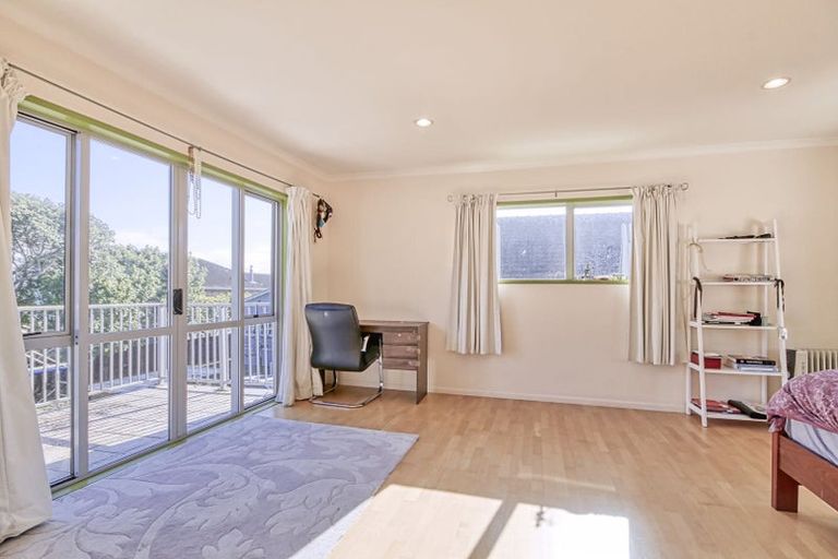 Photo of property in 9a Waterfront Road, Mangere Bridge, Auckland, 2022